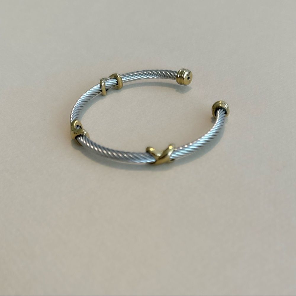Twisted cable bangle N1079 - Picture 3 of 4